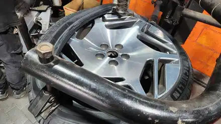 삼성동 제네시스G90 (245/45R20, 275/40R20)-모든계절에서 주행안전성과 극강의 드라이빙퍼포먼스를 발휘해주는 미쉐린 프라이머시 투어AS / 서울 구로, 양천, 동작, 관악, 영등포, 부천, 안양 시공 사진