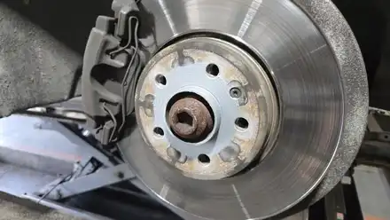 가산동 아우디 A4 (245/40ZR18)-프리미엄급의 정숙성과 승차감, 사계절 안전 주행까지 뛰어난 한국타이어 슈퍼컴포트 벤투스 에어 S / 서울 구로, 양천, 동작, 관악, 영등포, 부천, 안양 시공 사진