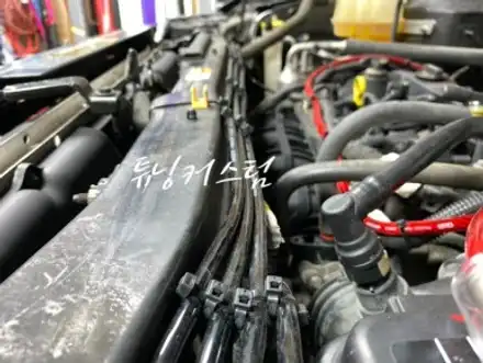 포드 이스케이프 마이너스 접지 와 플러스 접지 작업. 장안동 마이너스 접지 전문점 / 동대문,광진구,중랑구 시공 사진