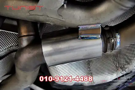 BMW F90 M50 아크라포빅 가변배기 구조변경 가능한 티탄소음기 장착 / 안산 상록 시공 사진