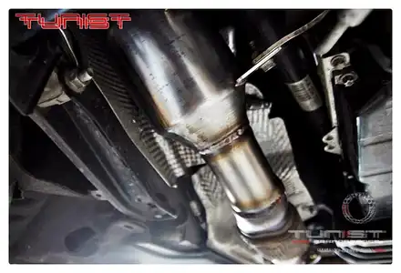 벤츠 W222 S550 파손된 촉매 수리 및 교환 / 안산 상록 시공 사진