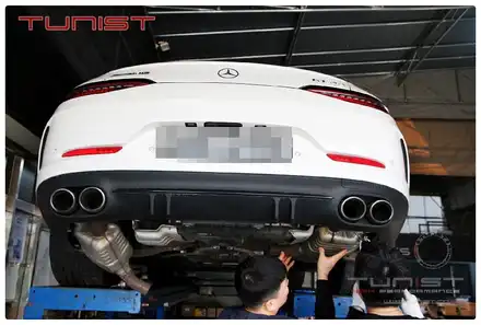 벤츠 X290 AMG GT43 4도어 GT63 S 바디킷 컨버젼, 프론트·리어 범퍼 전체 교환으로 완성한 압도적 포스 / 안산 상록 시공 사진