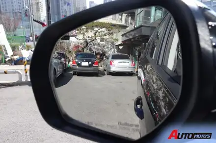 렉스턴스포츠 더보임스마트뷰어 , 불스원광각미러 했어용! 사각지대는 이제 안녀엉~~ / 서울 중랑구 시공 사진