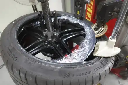 [강북,강동,강남 휠 도색 및 휠 복원] 벤츠 cla45AMG 블랙 반무광 휠 도색 작업 후기 / 남양주, 구리, 의정부, 서울 노원 시공 사진