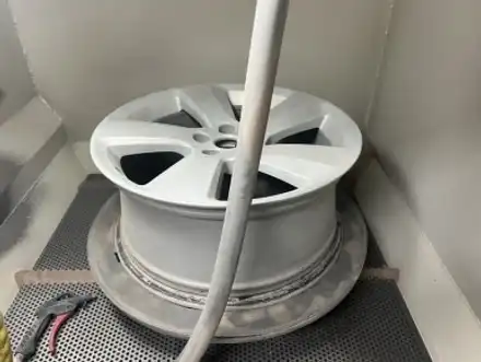 [재규어 XF 18인치 순정휠 메탈릭실버 휠복원 경기광주 휠복원 휠도색 휠교체 타이어] 분당 용인 성남 하남 수원 / 경기광주 문형동 시공 사진