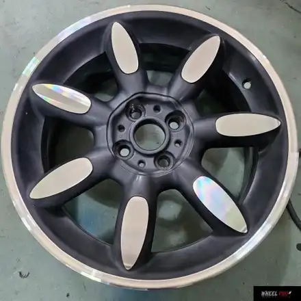 [WHEEL PRO SHOP][휠프로샵]미니 쿠퍼 컨버터블 휠 도색/울산 휠 도색/휠 분체도장/휠 도색 맛집/휠도색/울산휠/울산 휠수리/울산 휠/울산 휠복원 / 울산 북구, 경남 시공 사진