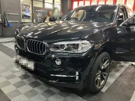 에스튠(아이나비 수원광교점) - BMW X5__아이나비QXD2 , 리눅스터치모니터(애플카플레이,안드로이드오토) / 경기 수원 영통 시공 사진
