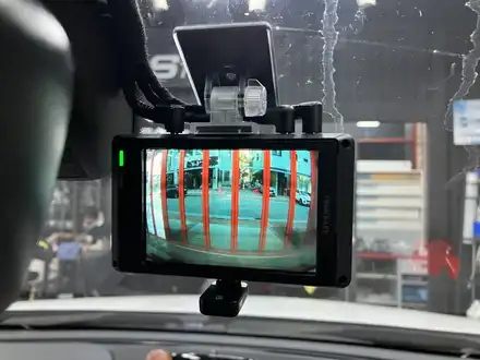 에스튠(아이나비 수원광교점) - 벤츠A45amg __ 아이나비 z9900 2채널 블랙박스 / 경기 수원 영통 시공 사진