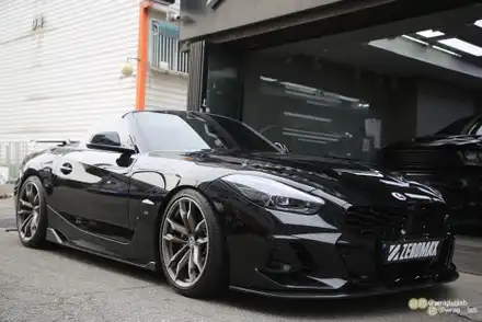 BMW Z4 m40i 라인데칼 포인트랩핑 특별함을 더하다.(+ 유리보호필름 윈드쉴드) / 광진구, 성수, 송파 시공 사진