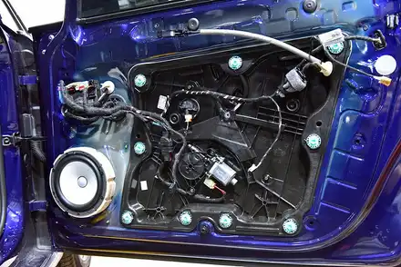 폭스바겐 골프 오디블피직스 스피커 장착 / 광주 남구 시공 사진