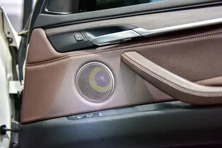 BMW X5 스피커튜닝(잭바이잭) 센터스피커 장착 시공기 / 광주 남구 시공 사진