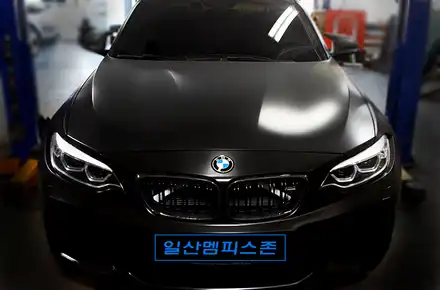 [BMW] M2 캘리퍼도색(F87) - 우레탄 리얼 화이트 - 일산멤피스존 일산 캘리퍼도색 서울 경기 캘리퍼도색 비용 드레스업 튜닝 복원 잘하는곳 / 파주 운정로 시공 사진