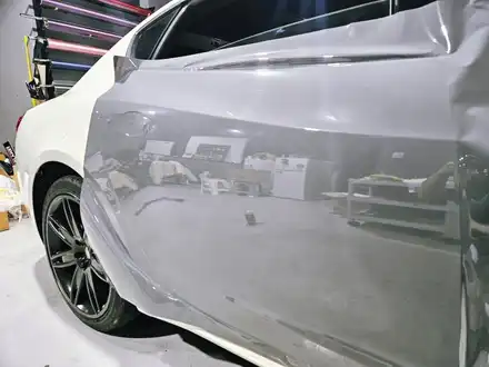 🚗 마세라티 콰트로포르테 비앙코 알피 → 고광택 나르도 그레이 전체 랩핑 시공 / 김포시 마산동 시공 사진