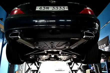 벤츠 SLK 머플러튜닝 가르시아 레조네이터 장착 ★수원머플러튜닝,오산머플러튜닝,화성머플러튜닝,병점머플러튜닝★ / 화성, 수원, 오산 시공 사진