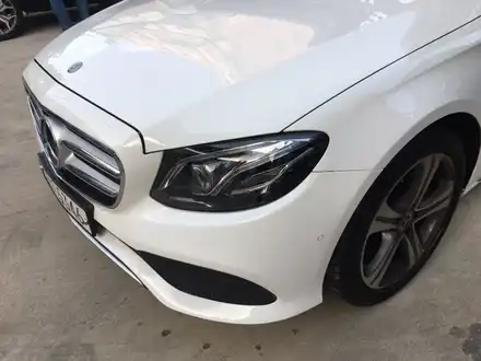 천안수입차 부분도색 벤츠 e300 / 천안,청주,세종,대전 시공 사진