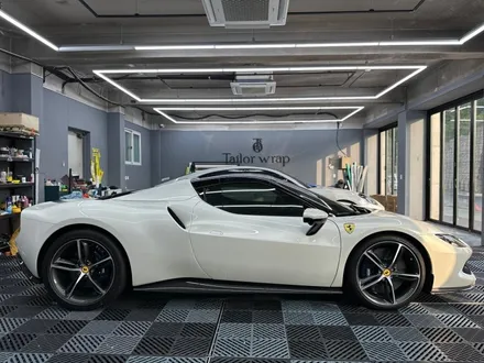 페라리 FERRARI 296 GTS,GTB 투명 PPF 작업 / 광진, 건대, 뚝섬