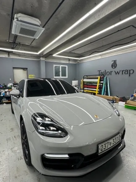 포르쉐 파나메라 gts 블랙차량에서 크레용 으로 랩핑 / 광진, 건대, 뚝섬