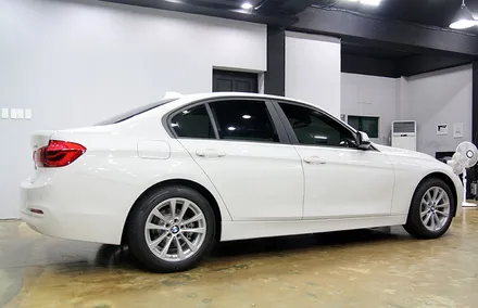 울산썬팅 및 수입차 블랙박스 / BMW 3시리즈 차량에 루마 열차단 썬팅과 블랙박스 시공입니다.
