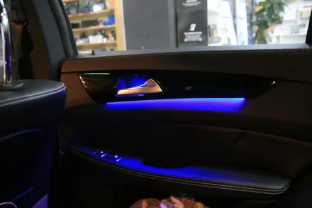 울산 벤츠 CLS ( W218 ) 순정 엠비언트 광량개선 및 가변엠비언트  [ 루시드커스텀  ]