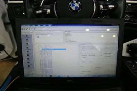 대구에서 방문한 430i 컨버터블 , BMW 순정형 엠비언트 /오픈모듈 /아크릴 윈드디플렉터/블랙박스/보조배터리 시공 및 BMW코딩[ 울산 루시드커스텀 ]