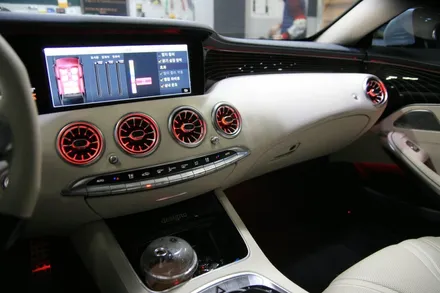 울산 벤츠 S클래스 63AMG 쿠페 송풍구 엠비언트 [ 루시드커스텀 ]