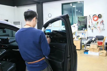 울산썬팅 , 싼타페 TM 솔라가드 열차단 썬팅 [ 루시드커스텀 ]