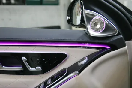 울산 벤츠 S클래스 S500(W223) 엑티브엠비언트 + 4D부메스터 전동트위터 + 피아노트림 교체 [ 루시드커스텀 ]