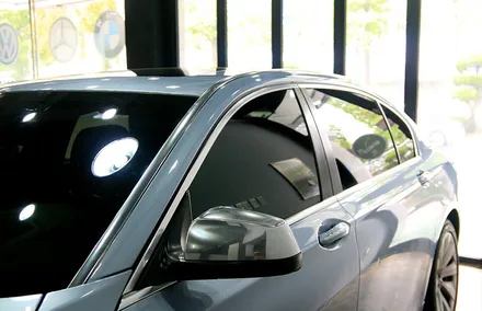 울산썬팅 / BMW 7시리즈 750Li 루마열차단썬팅 + 광각미러 + 컴포트엑세스 시공입니다.[수입차 전문점 루시드커스텀]