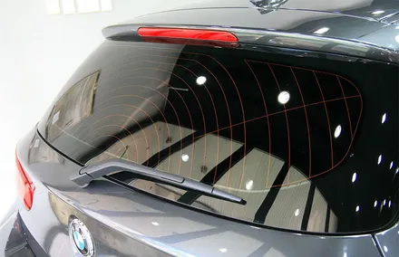 울산썬팅 , BMW 118D 루마열차단썬팅 및 블랙박스와 보조배터리 시공입니다.[수입차 전문시공점 루시드커스텀]