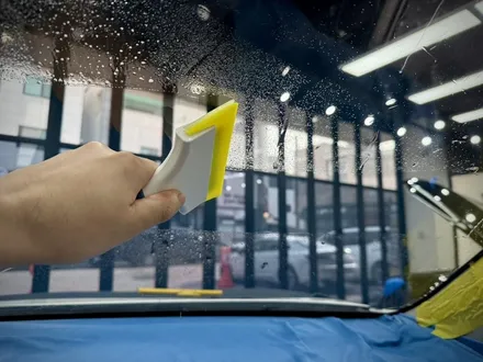 기아 니로EV 색빠짐, 수명 끝난 썬팅 필름에서 글라스틴트 선셋R 반사필름으로 탈바꿈! 느낌이 확 달라