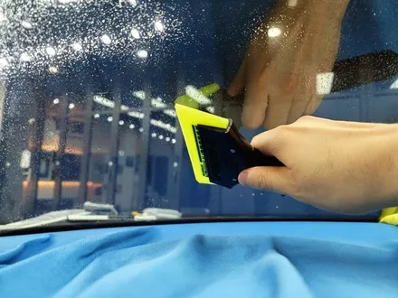 포르쉐 타이칸, 솔라가드 퀀텀으로 중복 투자 방지하세요!
