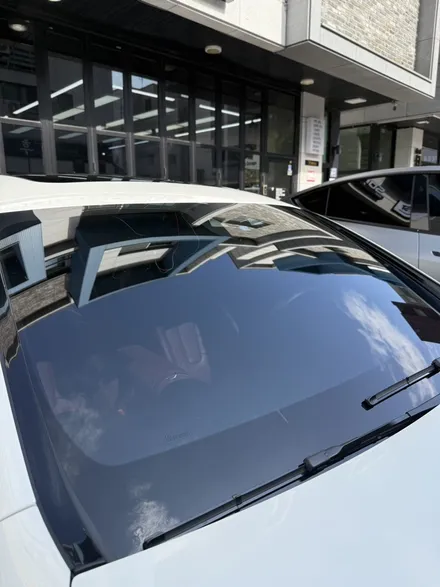 벤츠 CLS 63 amg 솔라가드 티타늄 썬팅 화이트 바디에 짙은 블랙 컬러로 중후함 PLUS+