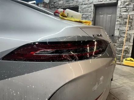 벤츠 AMG GT43 은색에서 고광택필름 화이트로 랩핑하기 용인랩핑 수원랩핑 크롬죽이기와 블랙PPF시공 / 경기 화성