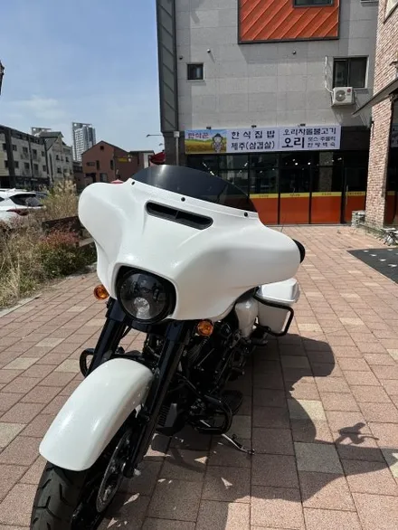 용인 할리데이비슨 스트리트글라이드 신차출고후 바로 랩핑으로 옷입히기 / 경기 화성