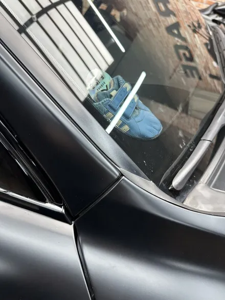 동탄랩핑 화성랩핑샵에서 렉서스IS300 사틴블랙 전체랩핑에 크롬죽이기 작업까지 했습니다. / 경기 화성