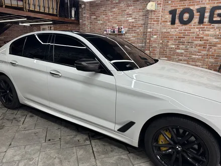 수원랩핑 BMW 5시리즈 원색으로 다시 되돌리기 랩핑제거 작업 / 경기 화성