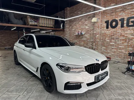 수원랩핑 BMW 5시리즈 원색으로 다시 되돌리기 랩핑제거 작업 / 경기 화성