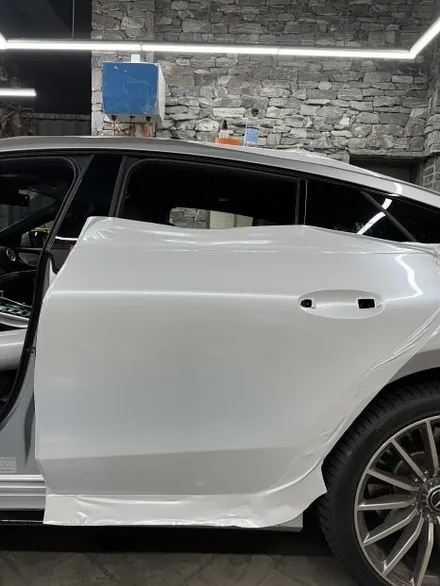 벤츠 AMG GT43 은색에서 고광택필름 화이트로 랩핑하기 용인랩핑 수원랩핑 크롬죽이기와 블랙PPF시공 / 경기 화성