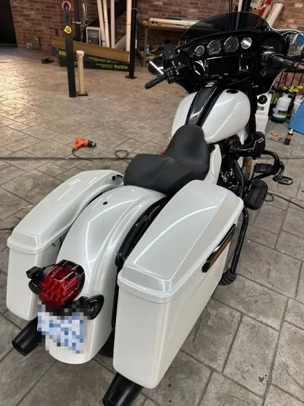 용인랩핑 할리데이비슨 스트리트글라이드 전체랩핑 화이트펄로 순정같은 퀄리티로 색바꿈 / 경기 화성