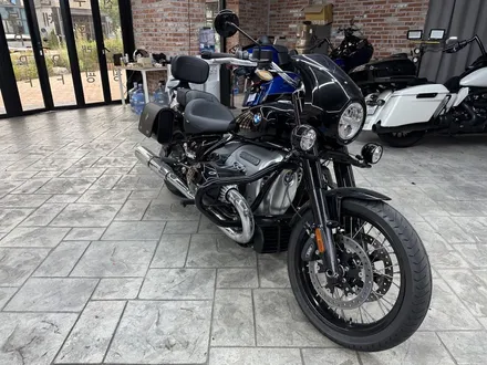 [용인,수원] 블랙 BMW R18에 금색으로 데칼 라인랩핑 포인트 얹어주기 / 경기 화성