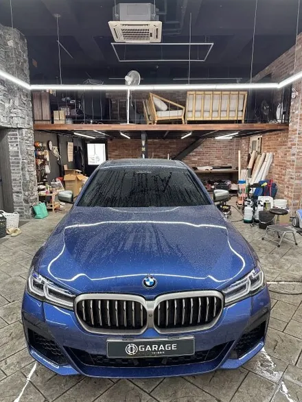 동탄랩핑 BMW M550I 블랙포스 등장 고광택블랙으로 랩핑하기 / 경기 화성