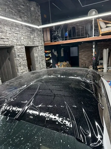 벤츠 AMG GT43 은색에서 고광택필름 화이트로 랩핑하기 용인랩핑 수원랩핑 크롬죽이기와 블랙PPF시공 / 경기 화성