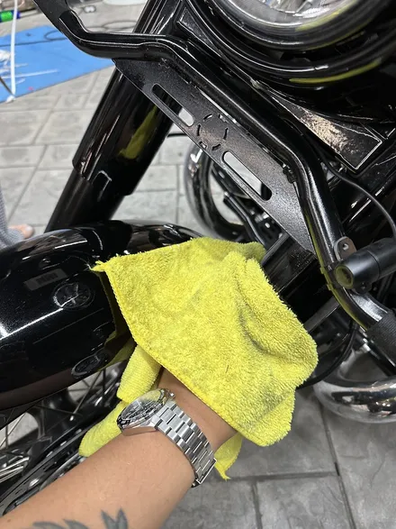 [용인,수원] 블랙 BMW R18에 금색으로 데칼 라인랩핑 포인트 얹어주기 / 경기 화성