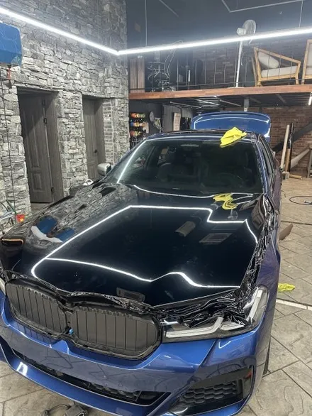 동탄랩핑 BMW M550I 블랙포스 등장 고광택블랙으로 랩핑하기 / 경기 화성