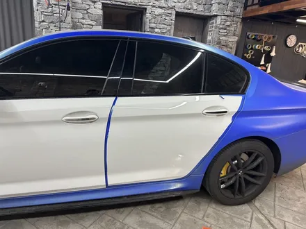 수원랩핑 BMW 5시리즈 원색으로 다시 되돌리기 랩핑제거 작업 / 경기 화성