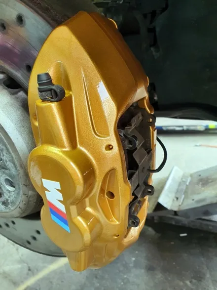BMW M4차량 캘리퍼 우레탄도색 로즈골드 색상 / 안성, 평택, 오산