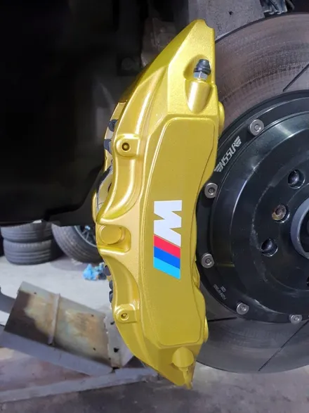BMW g30 5시리즈 골드색상 캘리퍼도색 우레탄도색 / 안성, 평택, 오산