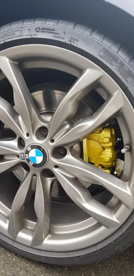 BMW 550d 캘리퍼 도색 평택 청룡동 JS타이어. 캘리퍼도색 전문점.!! / 안성, 평택, 오산