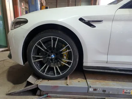 BMW g30 5시리즈 골드색상 캘리퍼도색 우레탄도색 / 안성, 평택, 오산
