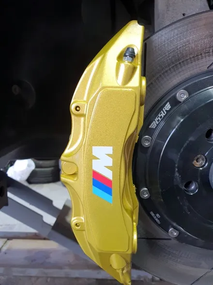 BMW g30 5시리즈 골드색상 캘리퍼도색 우레탄도색 / 안성, 평택, 오산